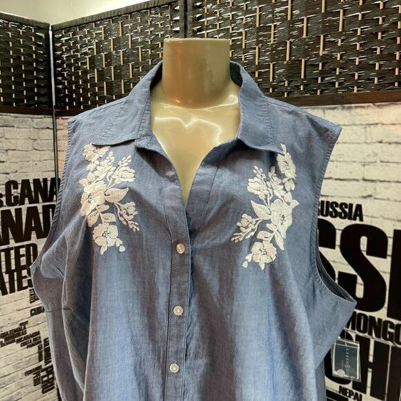 Karen Scott 3X Floral Button Sleeveless Shirt - Picture 2 of 6